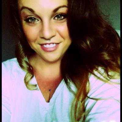 SarahManley_821's profile picture. You can't change your life overnight.