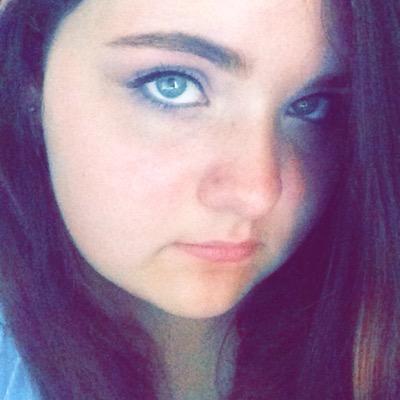 || 15 || love song writing and singing || yr 10 - student || follow for a follow || follow for a follow on insta - xxshanzaxx || happy tweeting :) ||