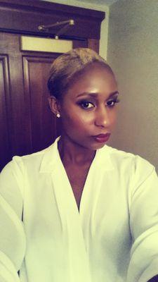 MRS_B_WOODS's profile picture. God. Family. Real Estate. Fitness. Fashion.