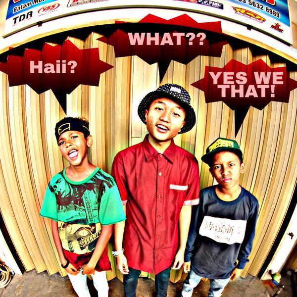 POP PUNK FROM BATAM INA , Since 2013 . drummer @VijaiAgain , guitar @Rinaldymulya , Guitar/voc @Surdefamanda , @Bass/voc @fikrii_skavoovie , @MoonbowCloth_ID