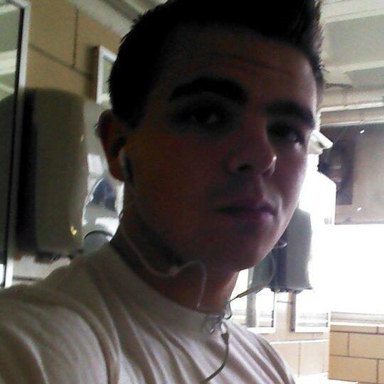 29, spec-ops reject. sci-fi nerd. philosophy, economics, geopolitics, hip hop, fitness, nutrition, martial arts, & firearms.