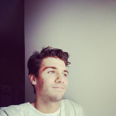 alecanaliz's profile picture. Se me volvió un calvario ser perseverante, lo bueno tarda en llegar y yo lo quise antes.