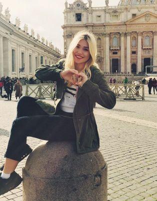 Stolzer: Bibinator & Jenco ,Bienchen & Löwenkind .Wünsche? das Bibi,Julian,Dagi Bee & Timo Mir Folgen ♡♡  Bitte