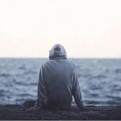 السعاده ليست بالحب ،،، السعاده بأن تجد من يفهمك...!