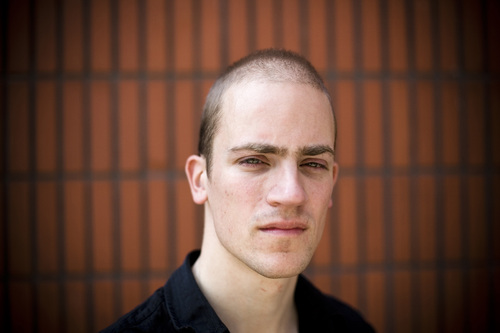 MarijnLems's profile picture. Theatercriticus bij NRC en https://t.co/itWorvvKBU | Gamecriticus bij De Standaard | Schrijver | Dramaturg | Theater, film, games, tv-series