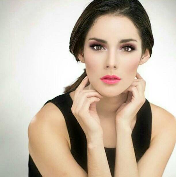 Mandona, vengativa y egocéntrica; soy lo mejor de lo mejor, soy Barbara Fuenmayor.
@OkairyGiner