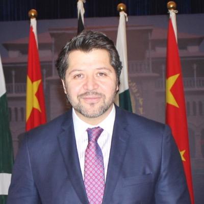 HekmatKarzai Profile Picture