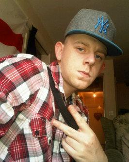 LittleWayne21's profile picture. Name: Wayne Walker Age: 23 Status : Taken ♥. #LoveMyGirl :)