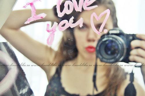 bellachela182's profile picture. Whyid:d the boy drop his ice cream? Because he was hit by a bus.