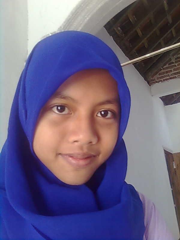 Follow twitter baru ku @yunni_19