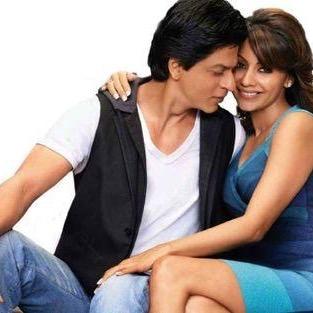M hea only 4 d King @iamsrk❤️❤️Luv him or hate him SHAHRUKH KHAN will alwayzz remain d King of Bollywud ❤️❤️❤️❤️❤️Die Hard SRKian❤️❤️