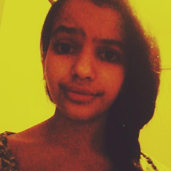 J'habite a Directionerland mais je travail au pays des Bisounours ♥ J'ai une licorne et une Pandicorne comme animal de compagnie !!!