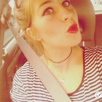 Singing fangirl // currently making dreams realities, thanks to Niall Horan // One Direction crazy- only living my life following in their leads - 1D