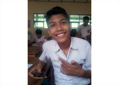 Saya seger decki ristiya rangga , biasa di panggil seger , hooby saya sepak bola dan futsal , tinggal di desa kejawan dan sekolah di SMA N 1 Gubug