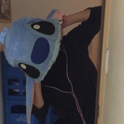 ゲーム、アニメ好きの21歳デース(^O^)白猫、PS3、BO2 ( ´ ▽ ` )ﾉゲーム好きアニメ好きの人お互いフォローしましょー(^O^)皆さん仲良くしてくださいね〜(^^)