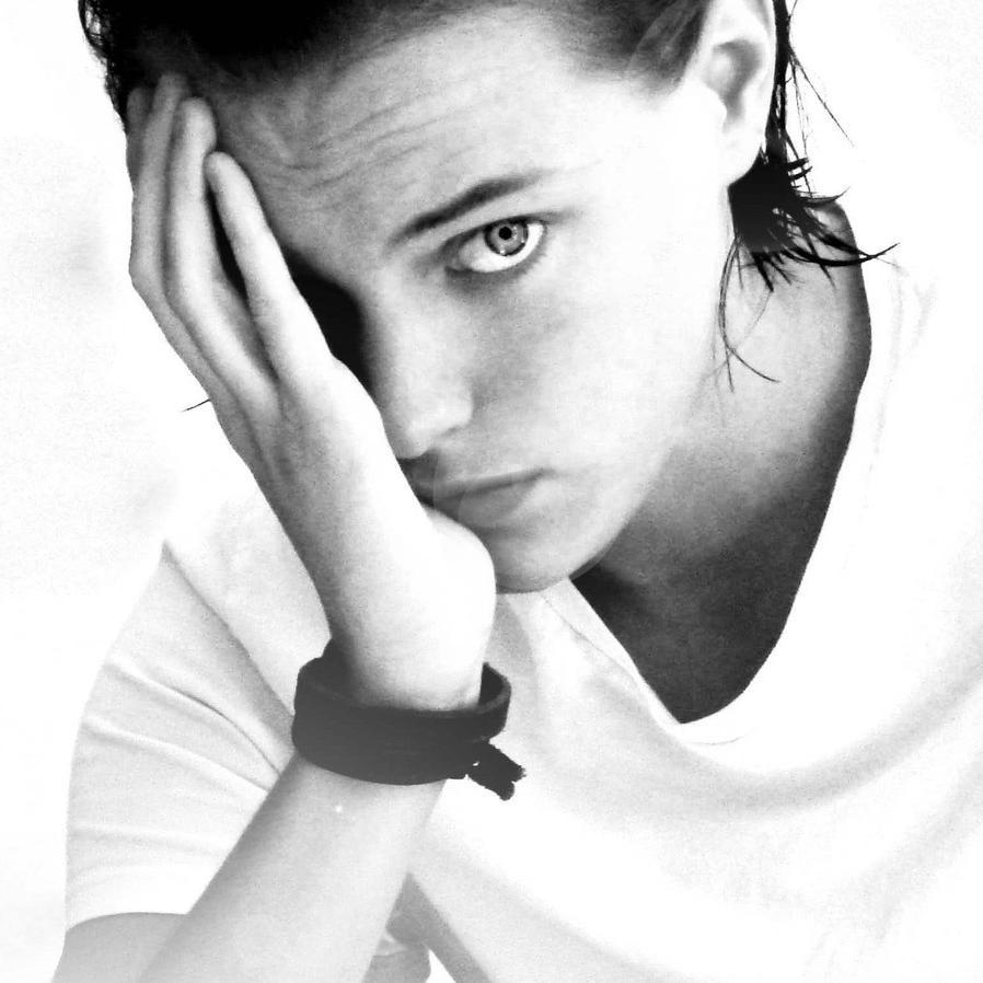 LastChromatic's profile picture. |OC|RP| It's sad, when the hunter becomes the hunted  |Genderfluid|Dragon|