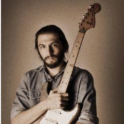 ARM_Rock's profile picture. ÖZGÜRLÜK BENİM KARAKTERİMDİR.