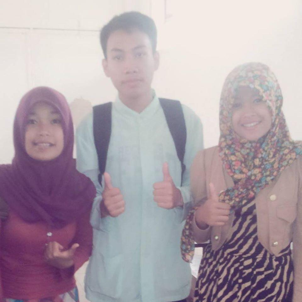 rizalfahroniCF's profile picture. SMK Taruna Bangsa Ciamis                    Ketua Murid (KM) X-TKJ-1