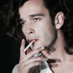 i need dinah jane hansen and matt healy in my life