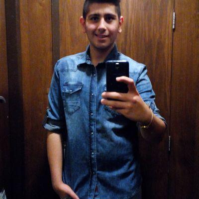 Berkay_aydog's profile picture. Tyler  Hoechlin