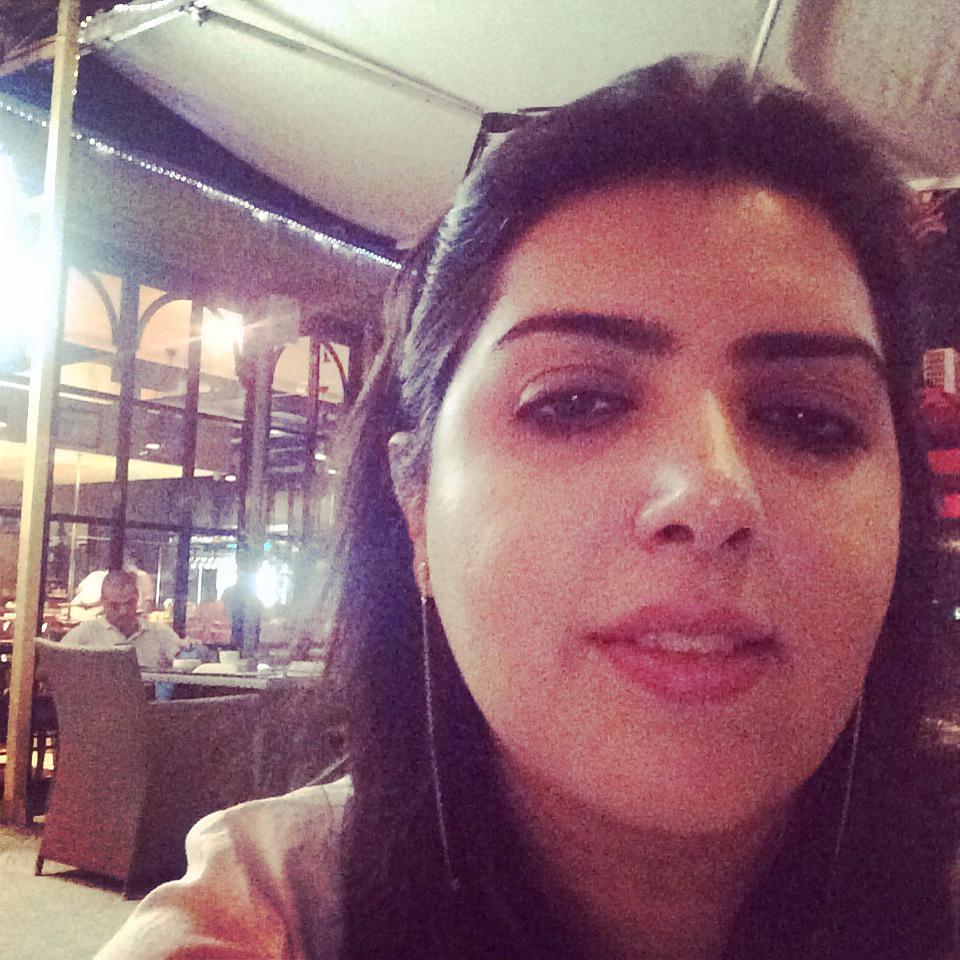 SoniyaWarraych's profile picture. thinker..foodie, a wannabe globe trotter…sucker for Rumi quotes.. looking for that field “Out beyond ideas of wrongdoing and right doing, there is a field..