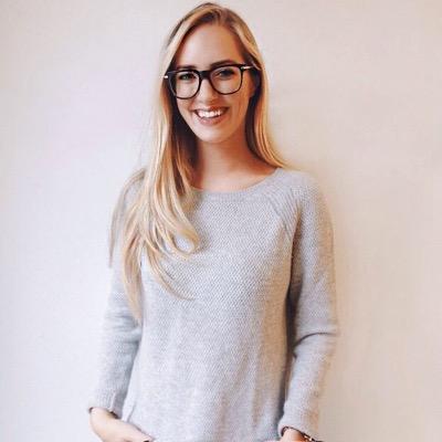 | closet writer, social media strategist, co-founder @rootsandardor, natural humorist, true believer in getting what you give |