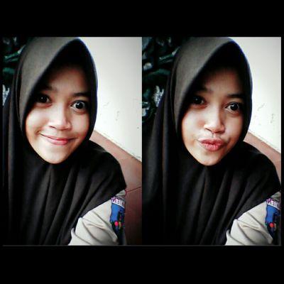 Risma Damayanti || SMAN 4 Pandeglang || X ,IIS5