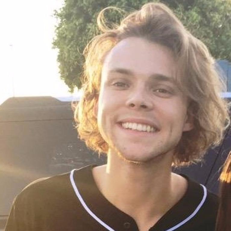 holly balls i love ashton