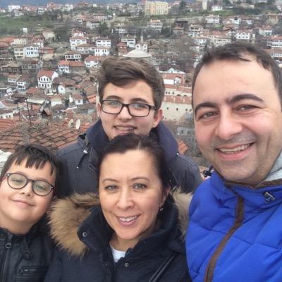Aile 👨‍👩‍👦‍👦, foto 📷, yemek 🥘, gezmek ✈️ daha ne olsun.