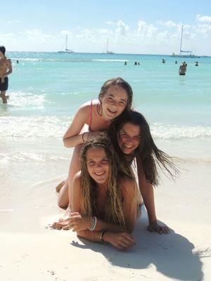 CeliCapellino1's profile picture. La vraie philosophie est de réapprendre a voir le monde.