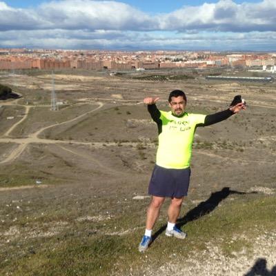 Técnico en Informatica y Futuro Ingeniero en Computación e Informatica.