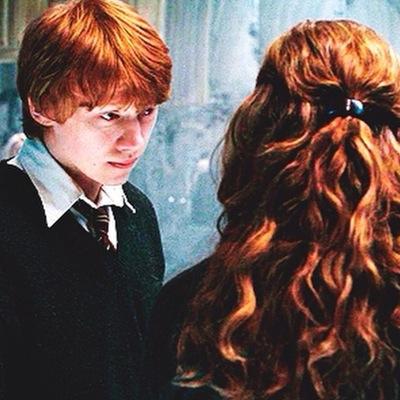 potterhead since 2010. new twetter. follow me. i'm from Brazil, haha.