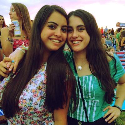 beccaschneids's profile picture. 