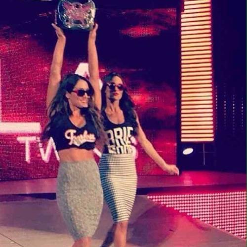 xqveenbella's profile picture. Lesbian Bellas|Horny||We're shemale's (most of the time.)Single.