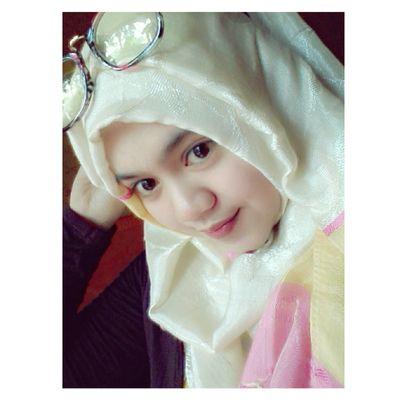 Putri Dewi