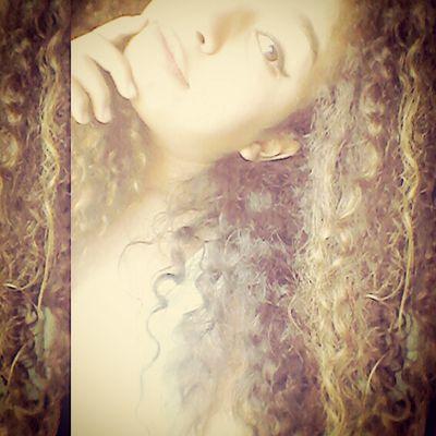 kenza: ♥mixer till the death♥ follow me = i follow back ;)