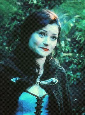 Crazy_Unic0rn_'s profile picture. Замкнутый и одинокий человек, который живет в своих фантазиях и мечтах, отрешенный от прогнившего и ужасного реального мира.