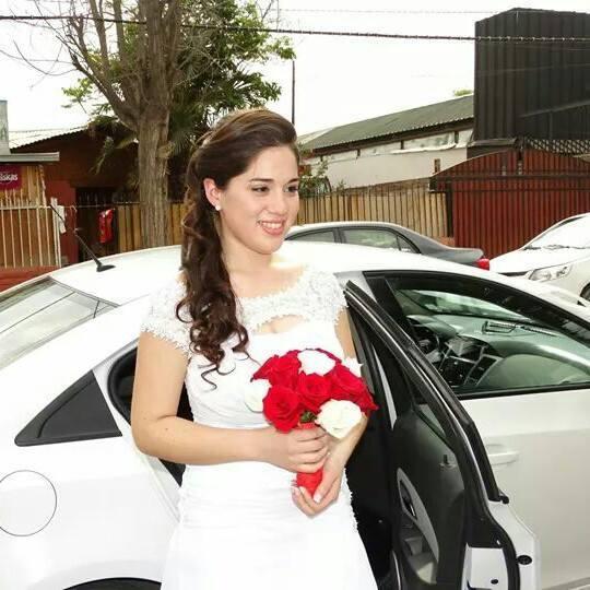 Enamorada de Dios y de mi Romeo ♡
En mi último año de análisis químico y físico en USACH. Cantar es mi ocupación favorita :)