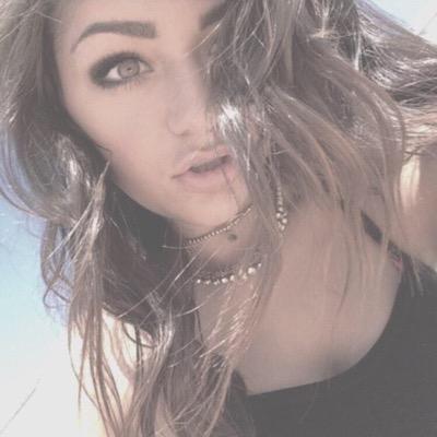 going to be updating you on all things andrea ✧ this is still a backup account for my main @RainfallRussett