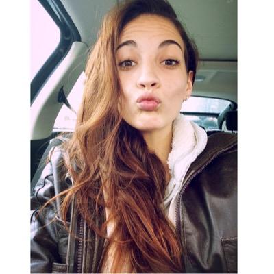 EGuerru's profile picture. estadísticamente anormal, no se vivir sin música, saxo en MANCUSO y socióloga.