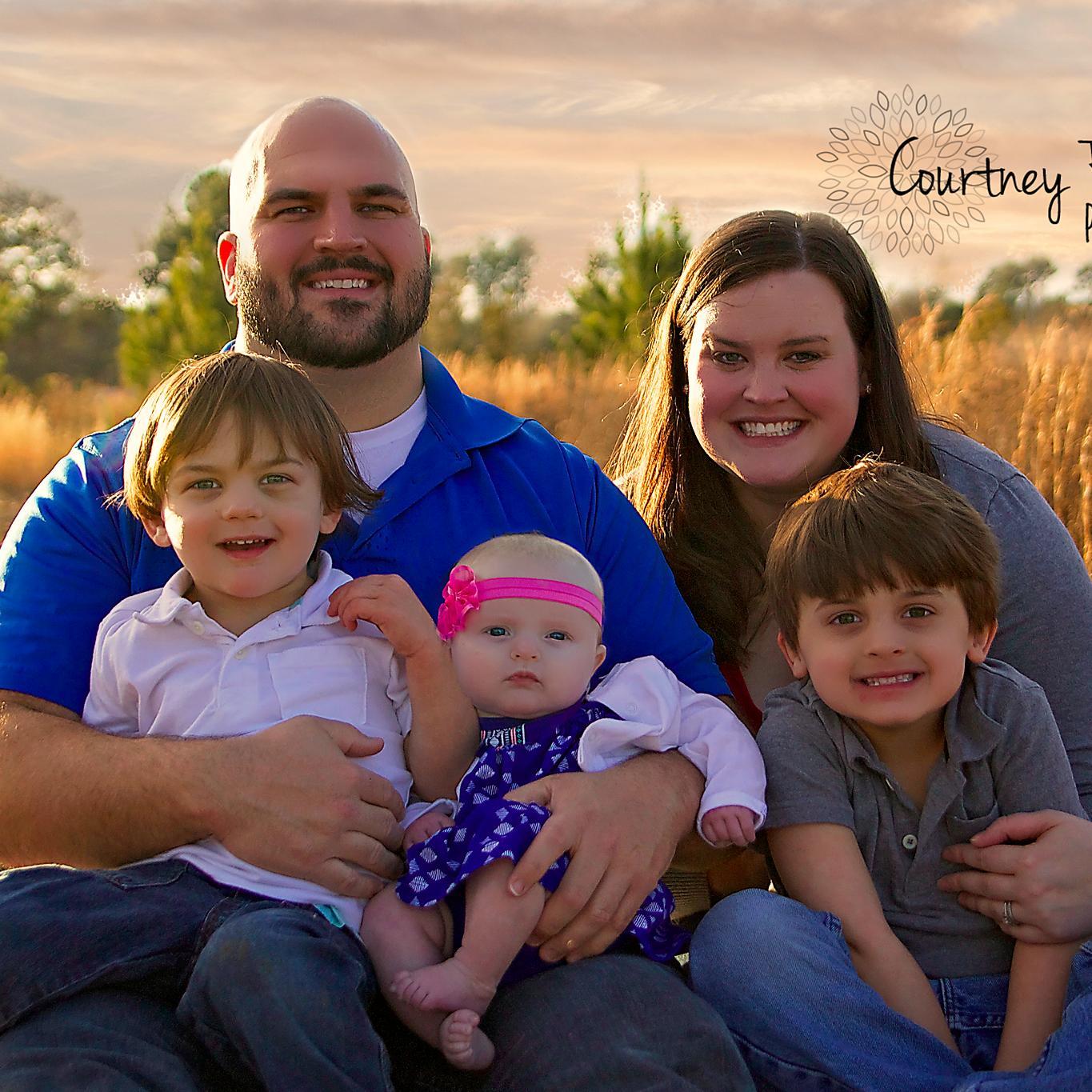 csr320's profile picture. Daughter of Christ, married to Alan, and mother to Silas, Lucas, and Delaney. Living the life...