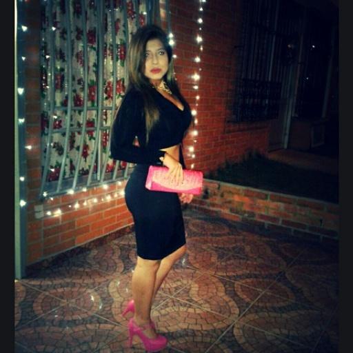 AlejaRosero16's profile picture. Una mujer puede ser la más dulce del cielo o la más cruel del infierno.....Depende del cabrón que le toque!!!!