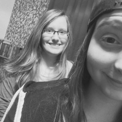 Hallo wir sind Alisha und Fabienne und haben einen YouTube Kanal : JustForFun folgt uns auch auf unseren privaten Accounts @alisha1801 und @fabi_friedi