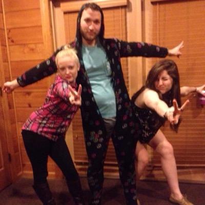 Srw_Facts's profile picture. Once a president, seamstress, contra dancer, violinist, experienced pie baker, pokemon master....but always the most average man in the room.