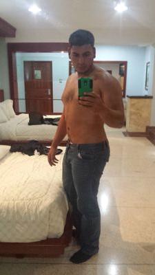 me gusta andar alegre.. compartir con las amistades y entrenar en el gym. ademas soy abogado de libre ejercicio
