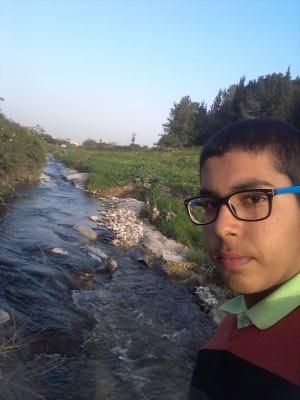 khlilg12's profile picture. 