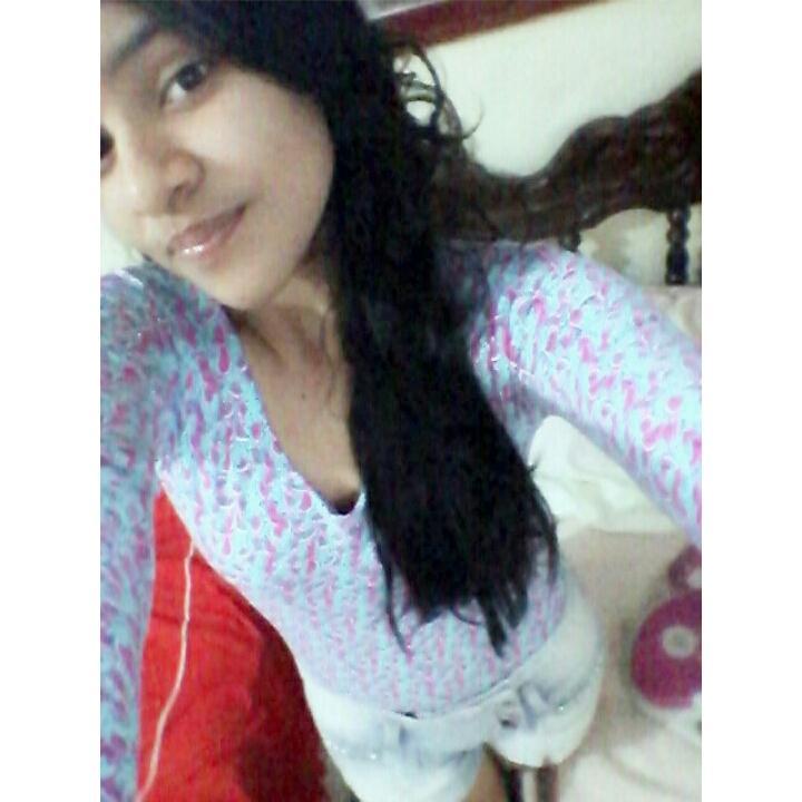 Souza_llari's profile picture. segue tambem : @souzalary__