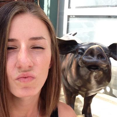 First name is Steph. Sharing eats, drinks, business, and entertainment. Hopefully I make you laugh once in a while.