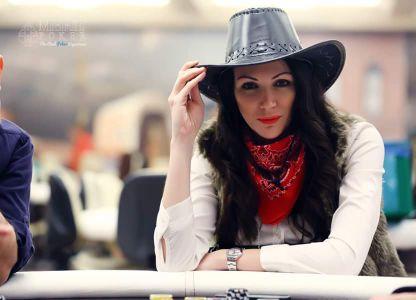 Dealer, 3D Animator, animal lover, Miss Brasil Las Vegas 2012, programmer,
GoMining Ambassador ❤️