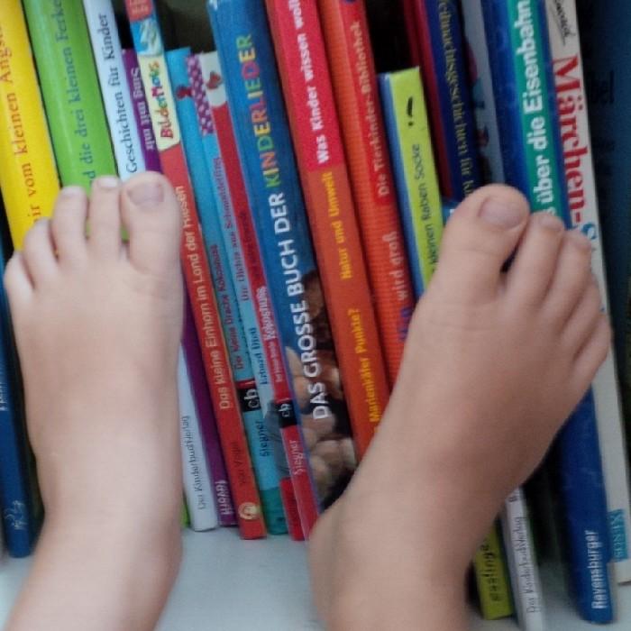 irgendwas mit Menschen
- Bildung/Strukturen/Entwicklung -
Mitleser und Gelegenheitskommentator
- gegen den \ - nicht verbloggt